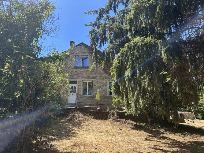 Charming 3 Bedroom Detached Cottage with Barn Attached photo 2