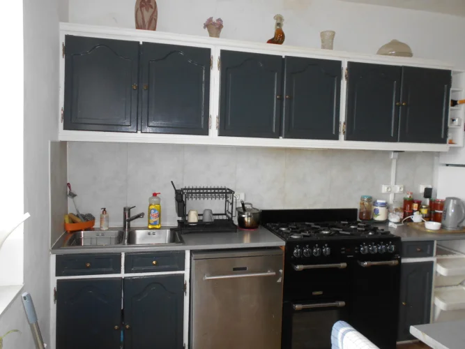 Exciting Opportunity, Ideal Home and Income or Dual Family Occupancy. 7 Bed Detached Very Light, Very Spacious House Wit… photo 4
