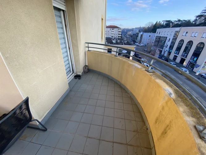 Annonay - 3-Room Apartment for Rent - Domaine De la Gare photo 5
