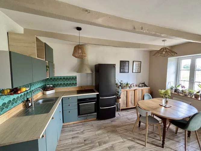 Brittany Lifestyle – Charming Stone Cottage with Garden, Close to the Coast Discover the Charm of Brittany with this Bea…