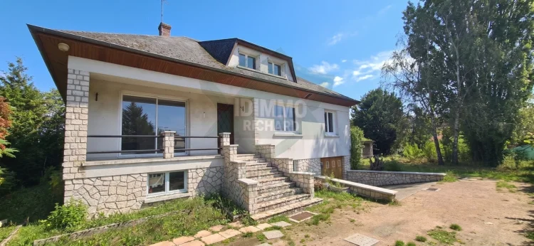 3-Bedroom House, Convertible Attic of 83 m², Basement