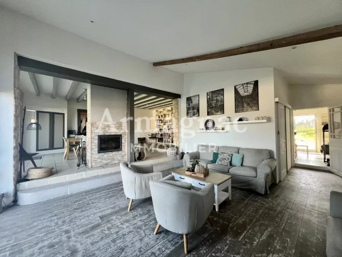 Cozy House with Pool and 6 Bedrooms photo 5