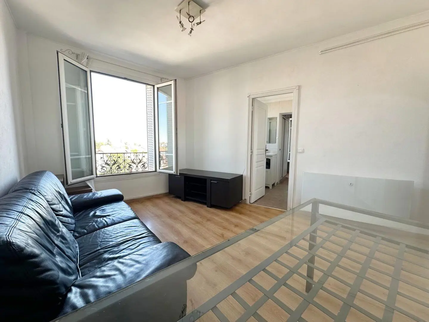 Apartment for sale in Saint-Maur-des-Fossés — 2 bedrooms, 46 m² photo 5
