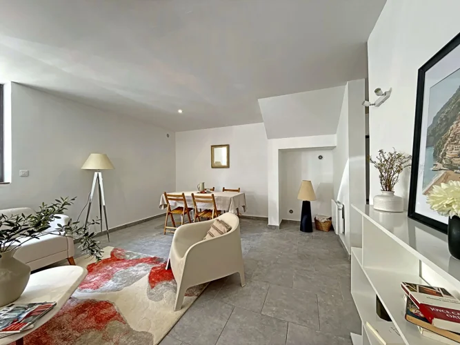 Three-Room Apartment for Sale in Cadenet photo 3