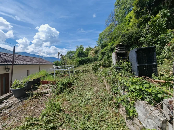 1 Bed House for Sale in Luzenac photo 3