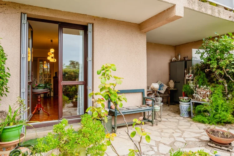 3-Room Apartment (T3) with Two Terraces and Parking