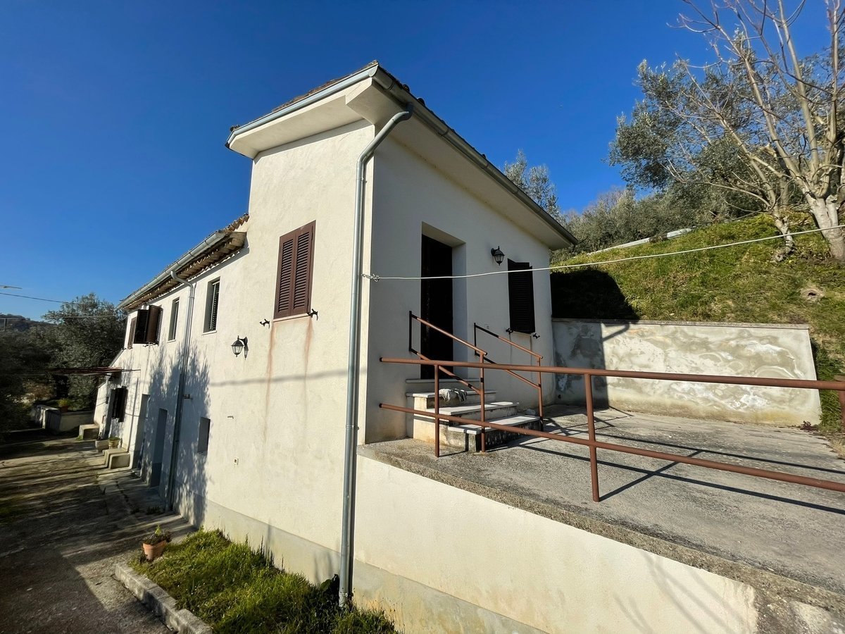2 bedrooms detached house, 90 m² Arpino, Frosinone (province) photo 2