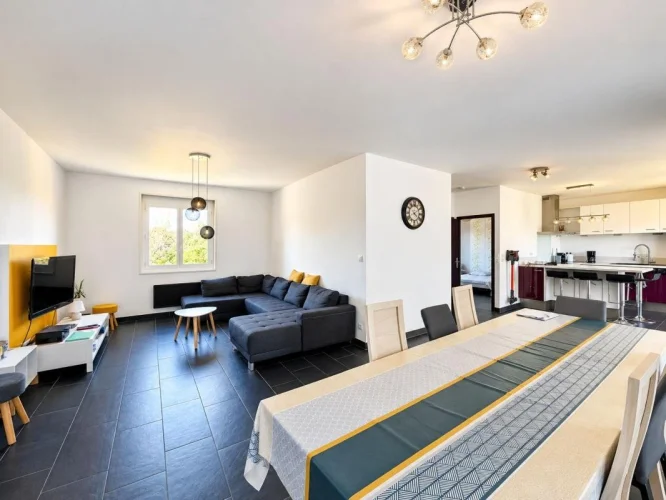 Huriel – Beautiful Renovated House, 4 Bedrooms, Pool and 1,900 m² of Land photo 3