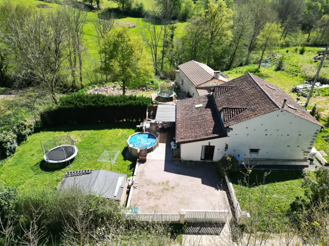 Detached Country House with 4 Bedrooms, 3 Bathrooms photo 2