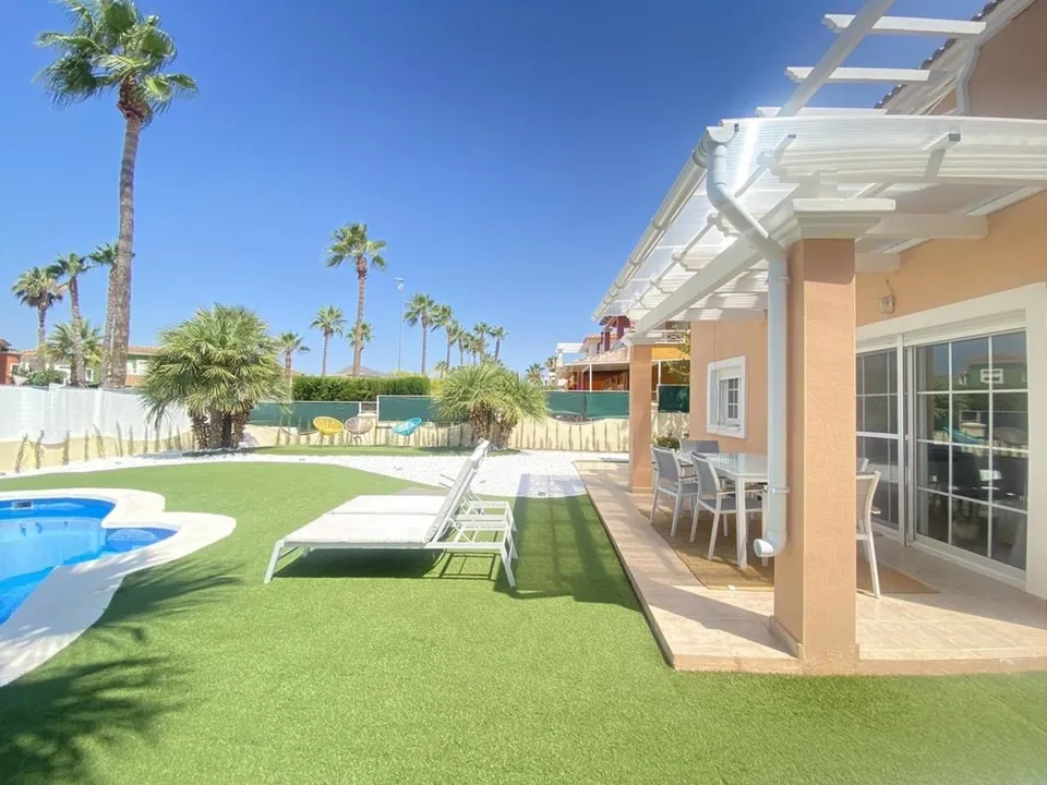 Hilton Real Estate photo 2