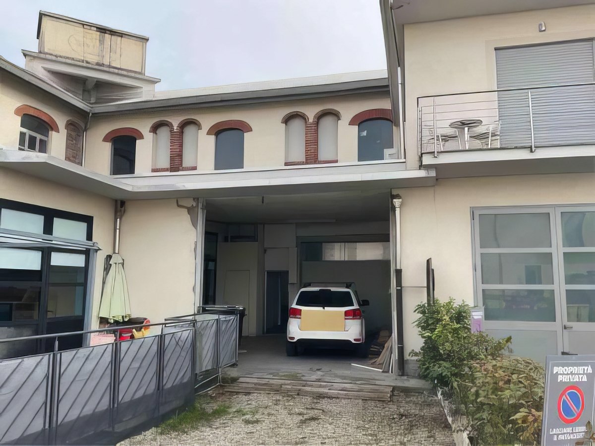 Commercial property, 170 m² Caselle Torinese, Turin (province)
