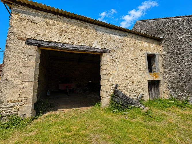 Haute Vienne - Bargain Price Renovation Project Waiting for you . photo 2