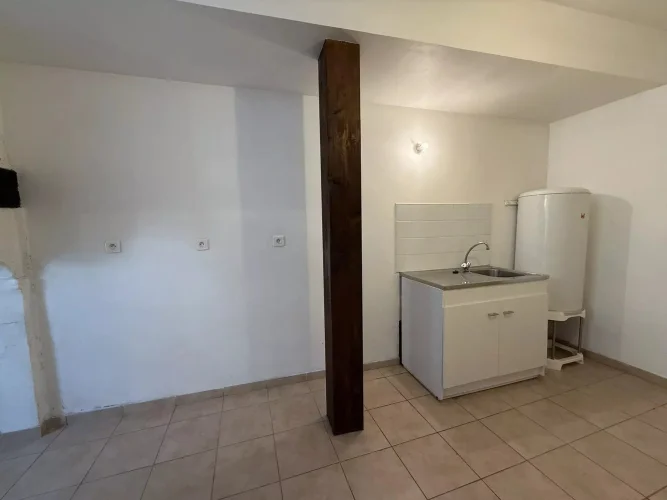 Charming 2-Bedroom House in Salies-De-Béarn photo 4