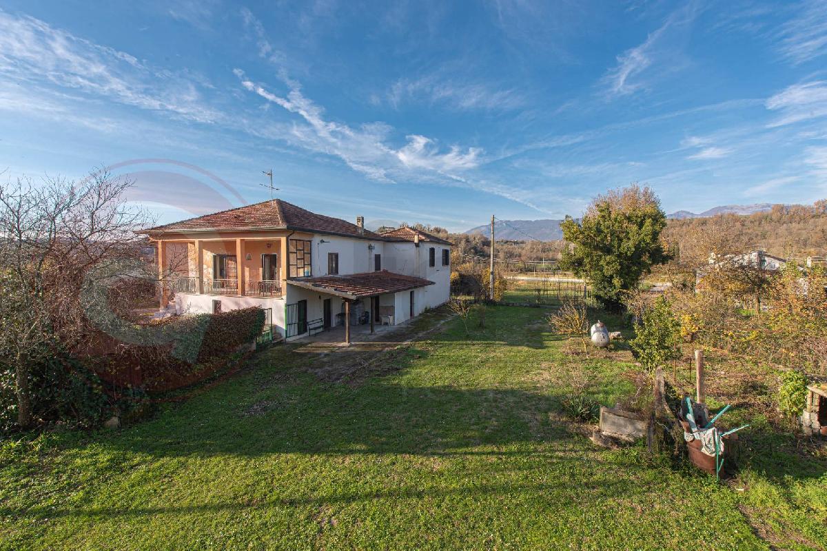 2 bedrooms detached house, 280 m² Arpino, Frosinone (province)