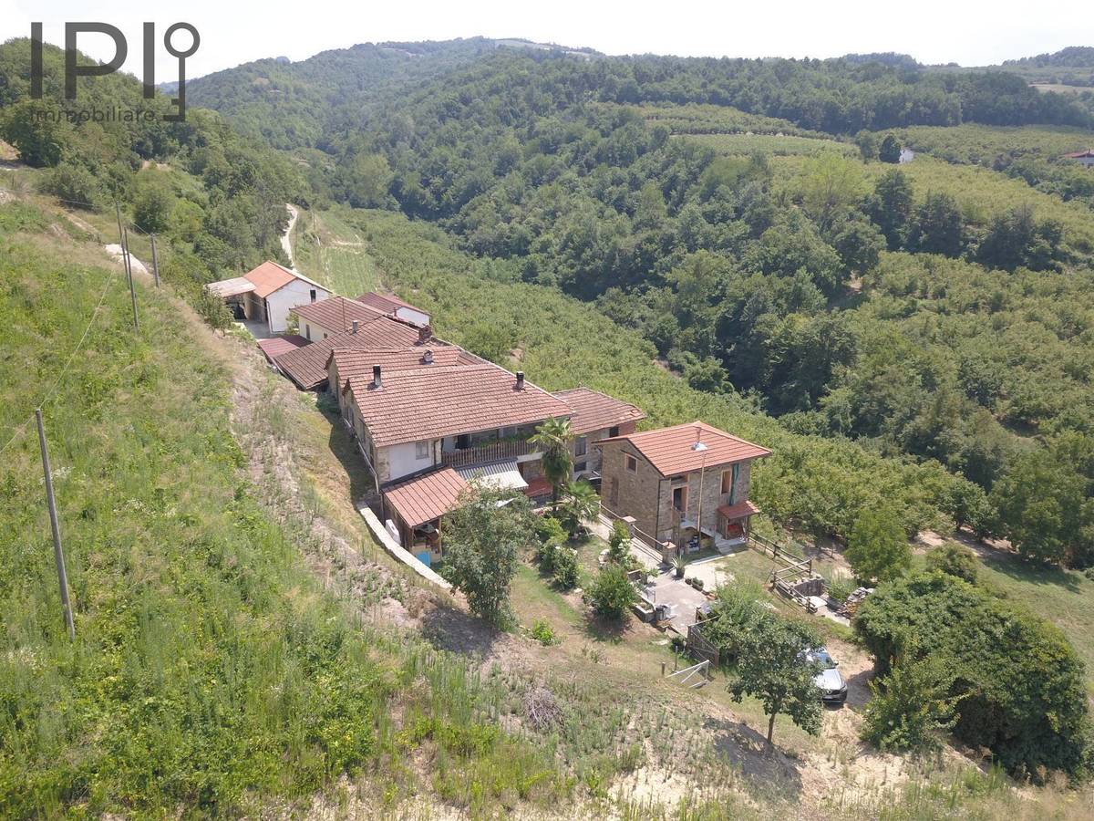 3 bedrooms country house, 300 m² Perletto, Cuneo (province) photo 3
