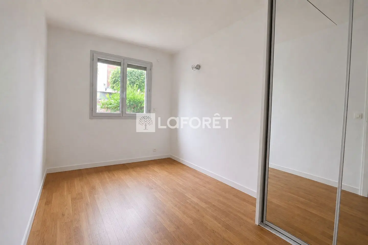 Apartment for sale in Vitry Sur Seine — 2 bedrooms, 49 m² photo 5