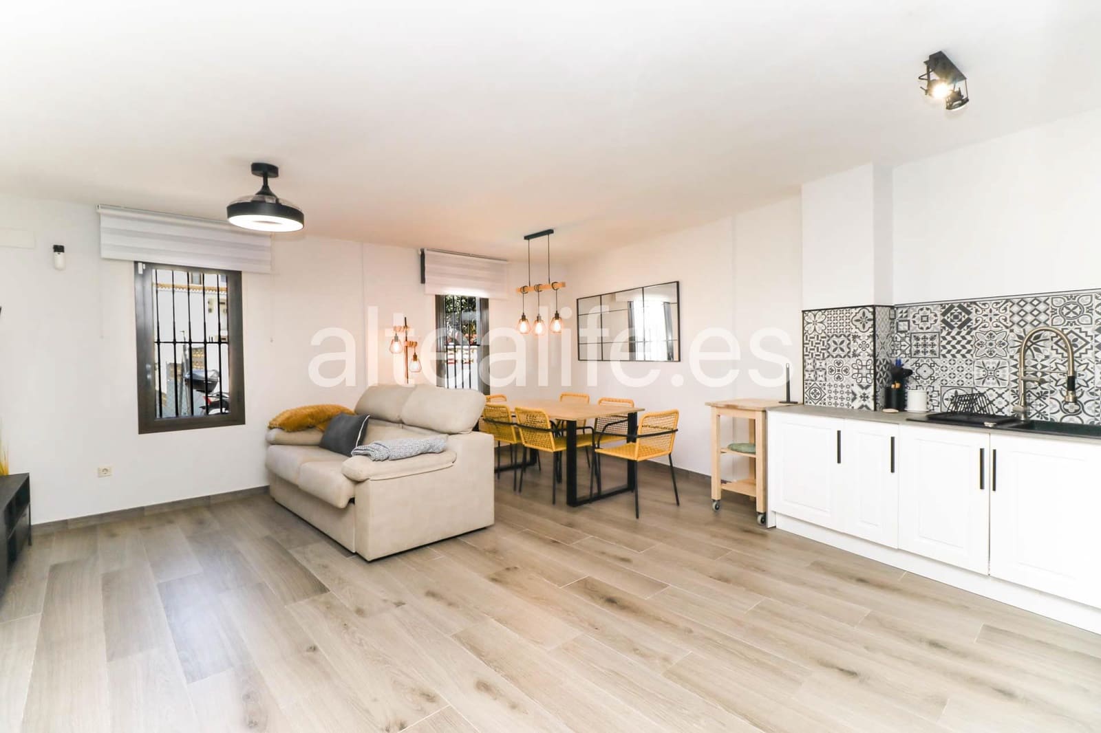 Apartment for sale in Altea, Alicante photo 2