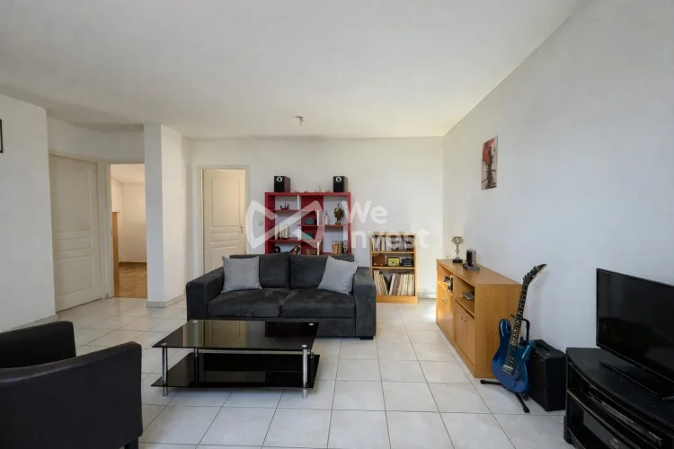 Apartment for Sale in Châlons-En-Champagne photo 2