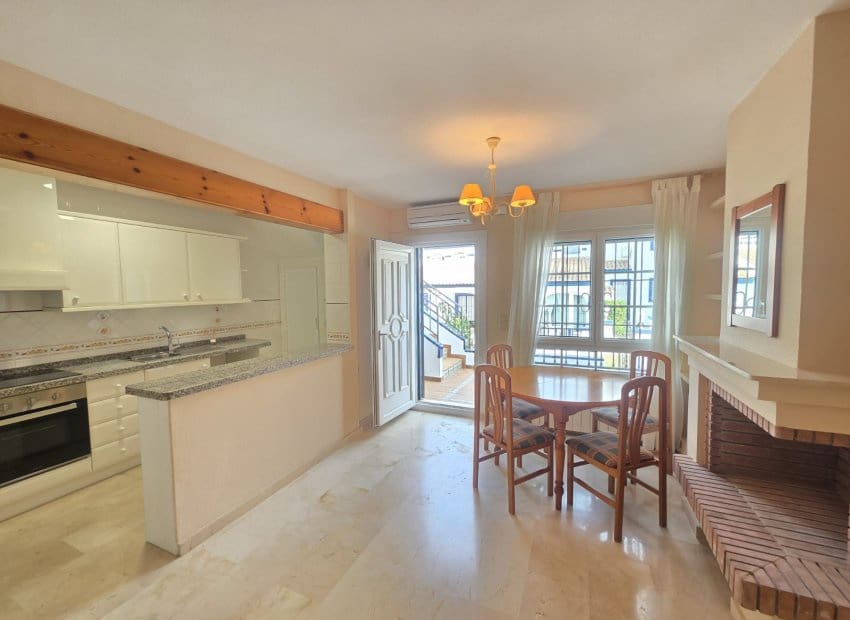 Bungalow for sale in Villamartin, Orihuela, Alicante photo 5