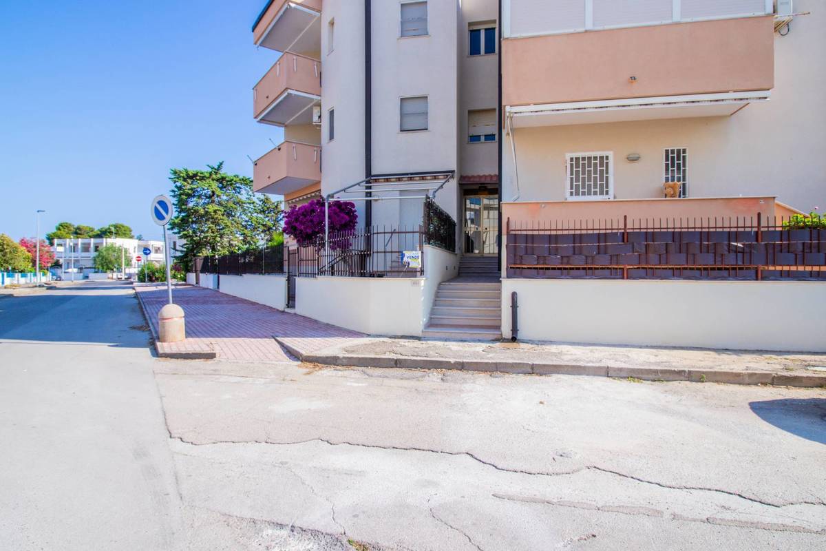 Property in Lesina photo 2