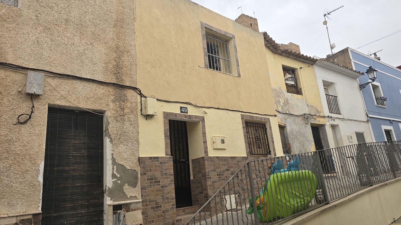 Townhouse for sale in Sax, Alicante photo 2
