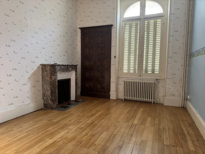 Town Center House with Character photo 5