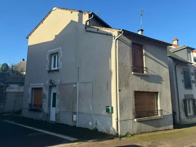 Creuse - Near la Souterraine - Fully Renovated Village House with 3 Bedrooms