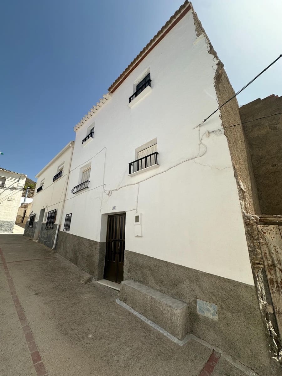 Townhouse for sale in Somontín, Almería photo 3