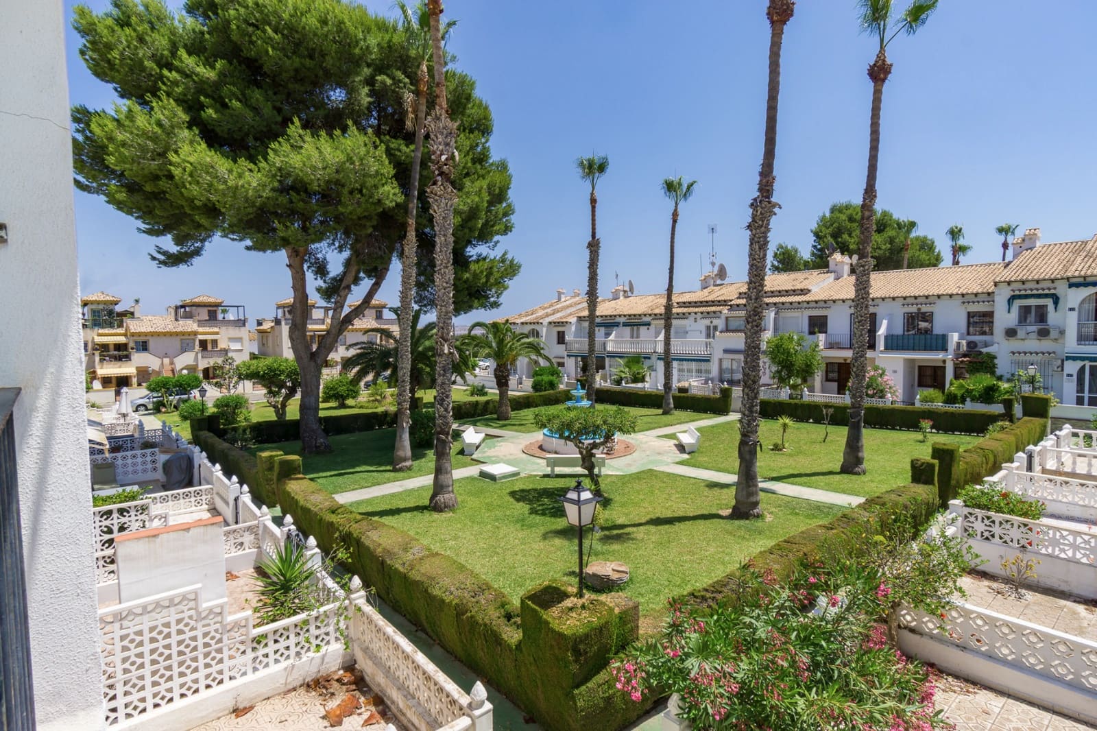 Apartment for sale in Los Balcones, Alicante
