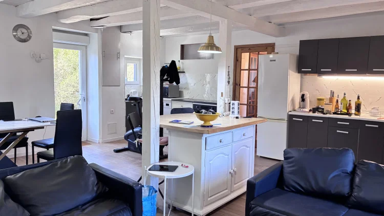 Country Farmhouse with an Energy Rating of a! photo 3