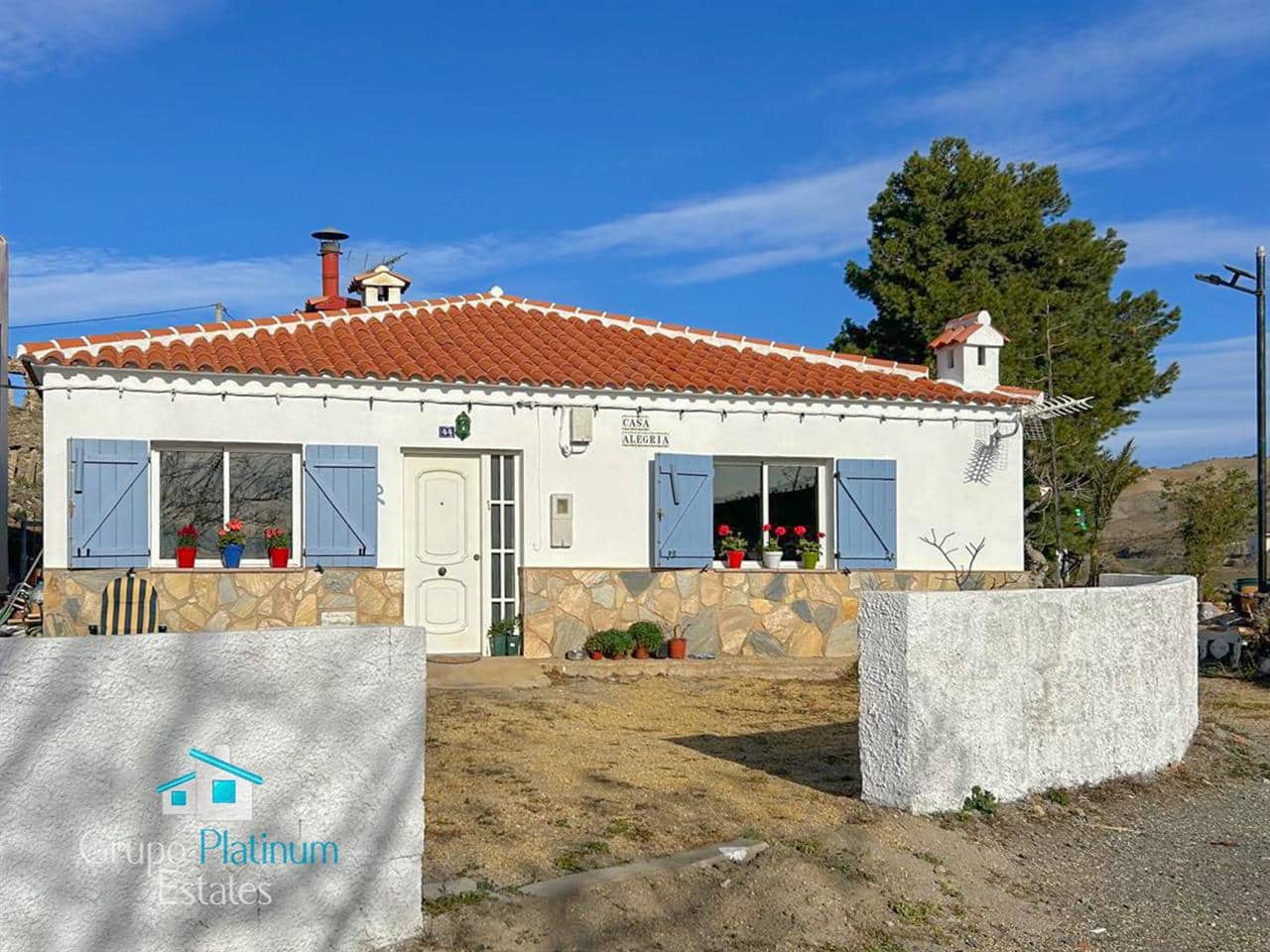 Villa for sale in Taberno, Almería
