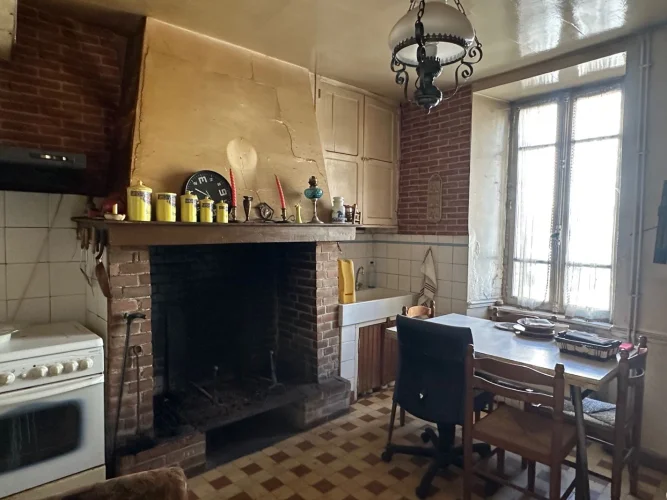 4 Bed House for Sale in Montgaillard photo 3