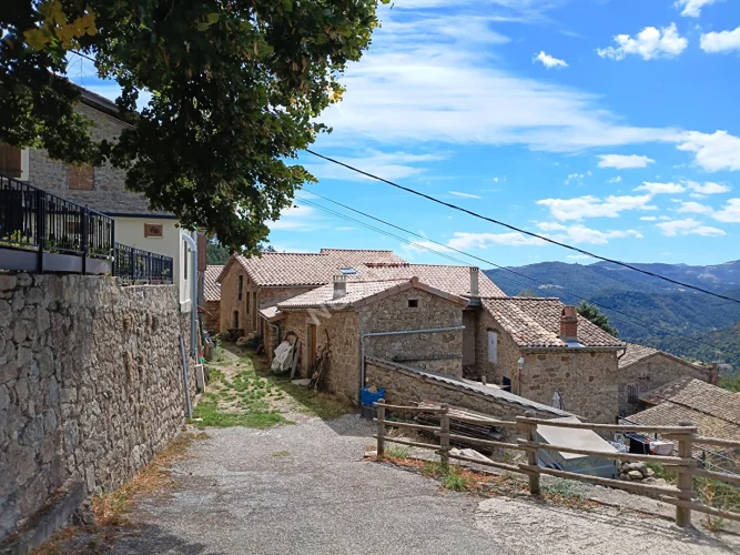 House in Saint Maurice En Chalencon, 6 Rooms, 165 m² photo 2