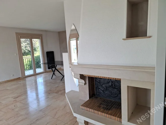 Country House with 8 Rooms (129 m² Living Area), 4 Bedrooms on a 2,500 m² Wooded Plot? Saint-Firmin photo 5