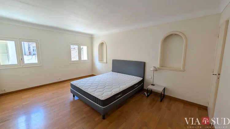 For Sale – Superb Bourgeois Apartment on the Allées Paul-Riquet – Béziers photo 5