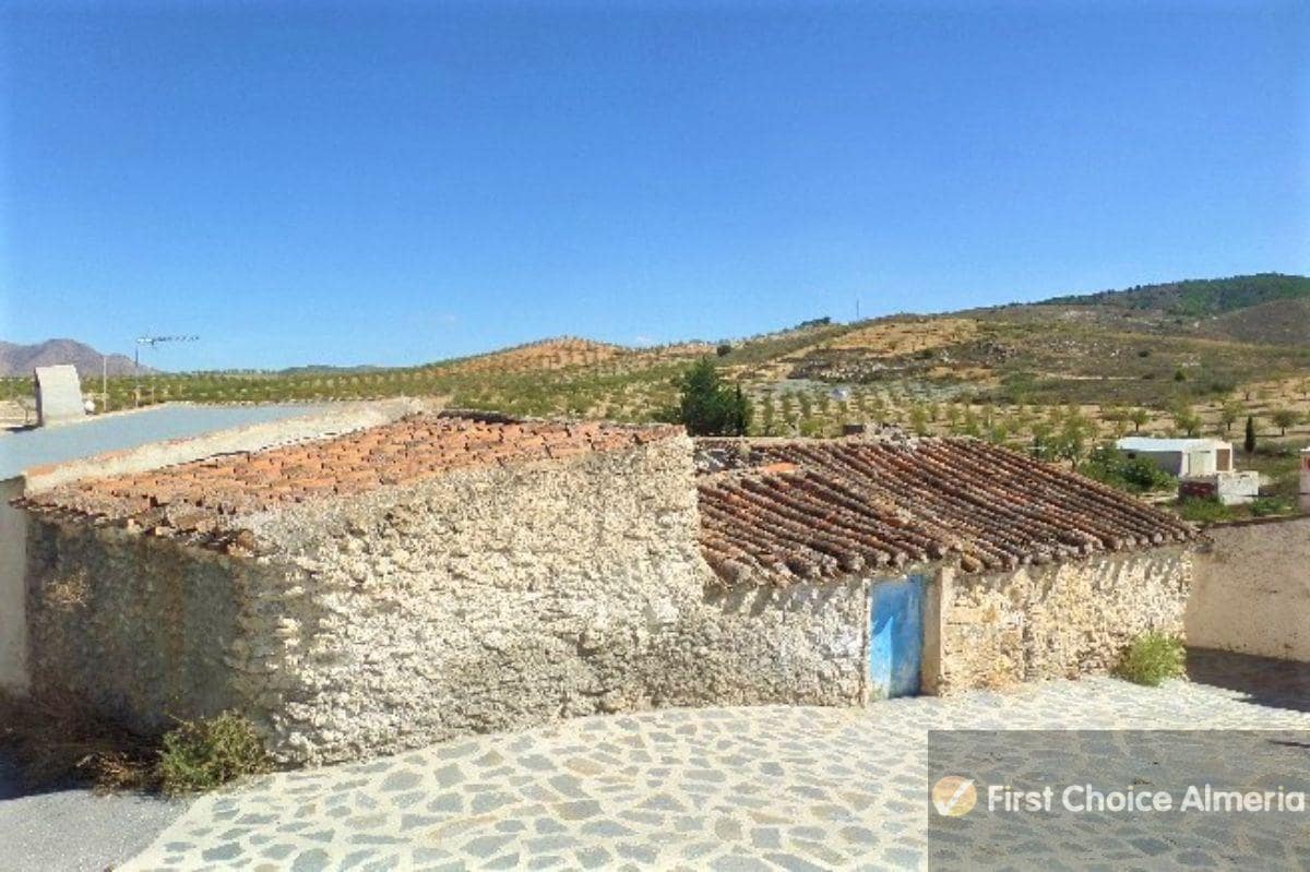 Villa for sale in El Margen, Oria, Almería