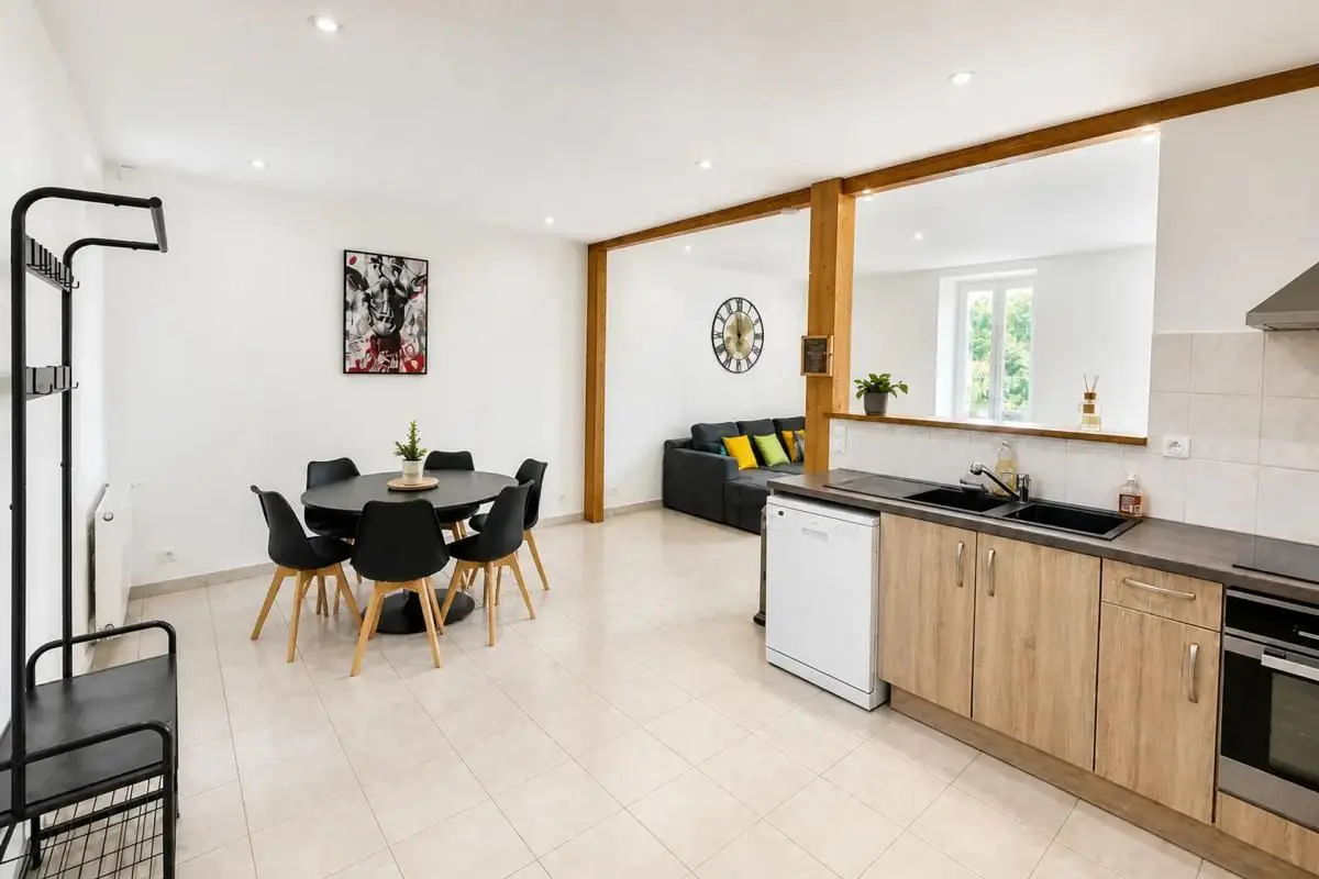 Apartment for sale in Le Creusot — 2 bedrooms, 84 m² photo 4