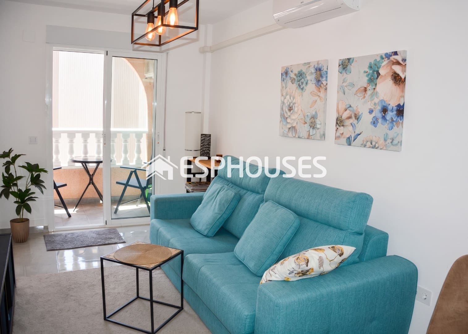 Apartment for sale in Avenida Habaneras - Curva de Palangre, Torrevieja, Alicante photo 2