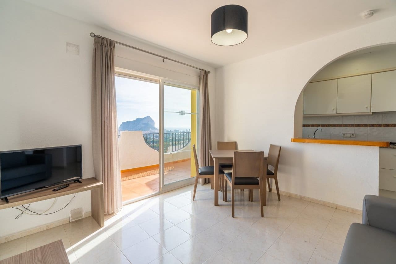 Bungalow for sale in Pueblo, Calpe / Calp, Alicante photo 4