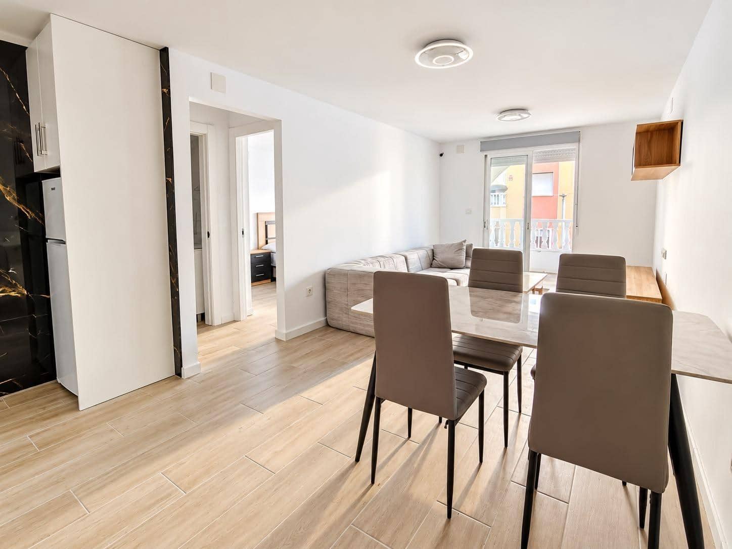 Apartment for sale in Parque de las Naciones, Torrevieja, Alicante photo 4
