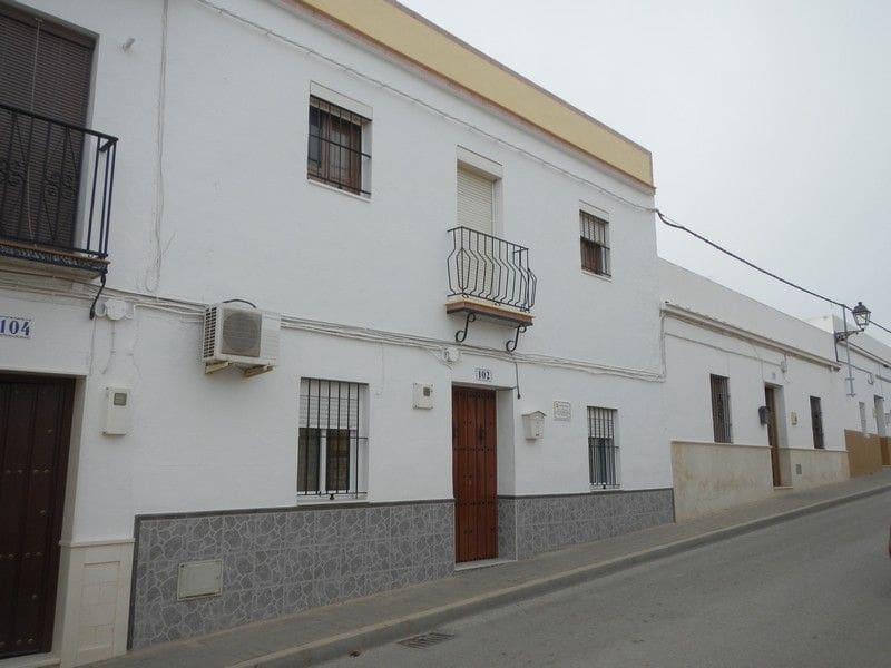 Villa for sale in La Lantejuela, Seville