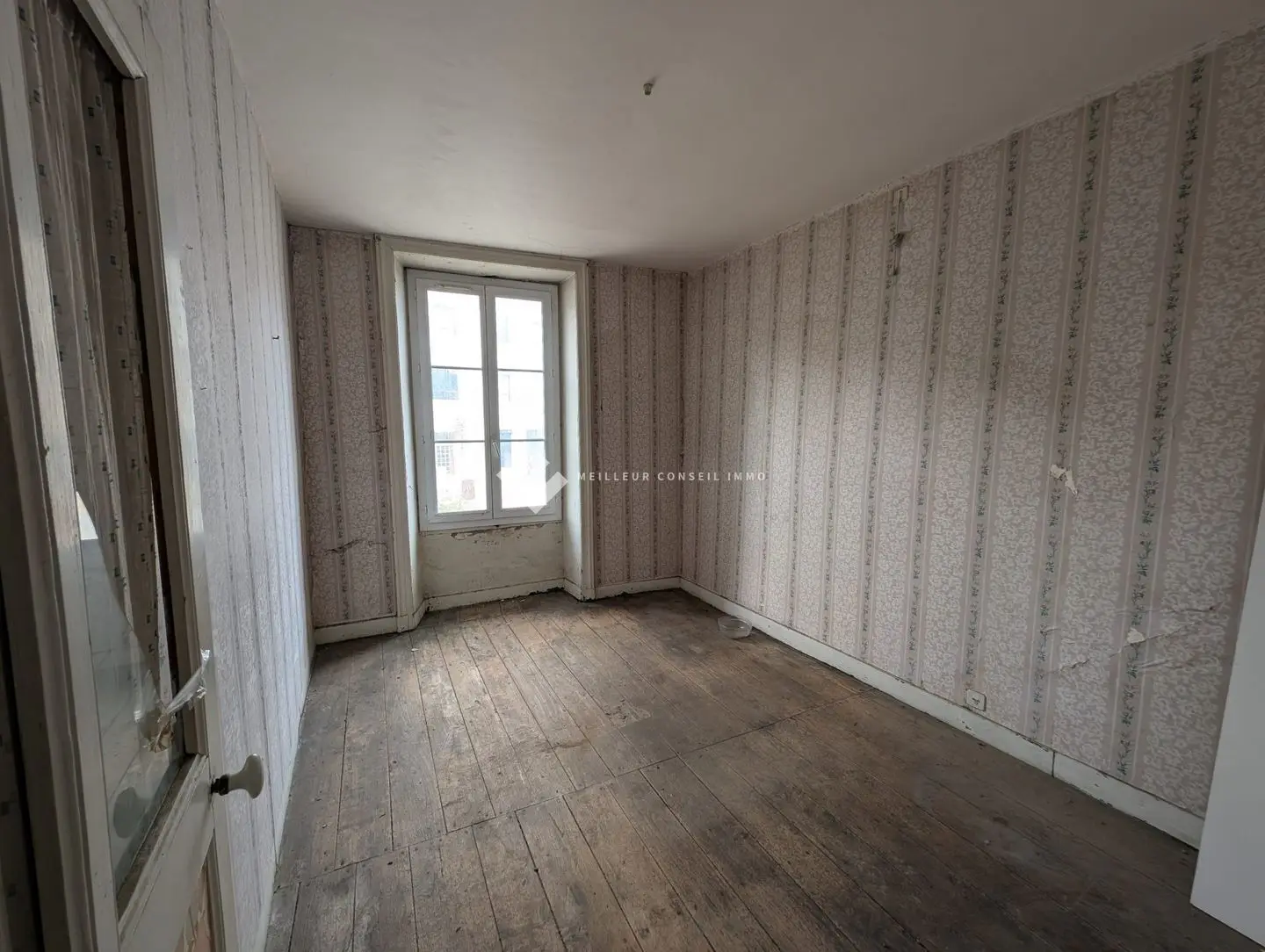 House for sale in Latille — 2 bedrooms, 82 m² photo 5