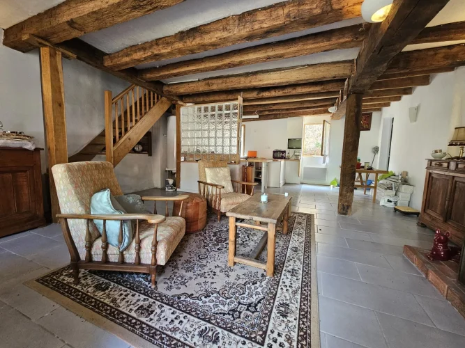 Charming Two-Bedroom House in a Quiet Hamlet photo 4