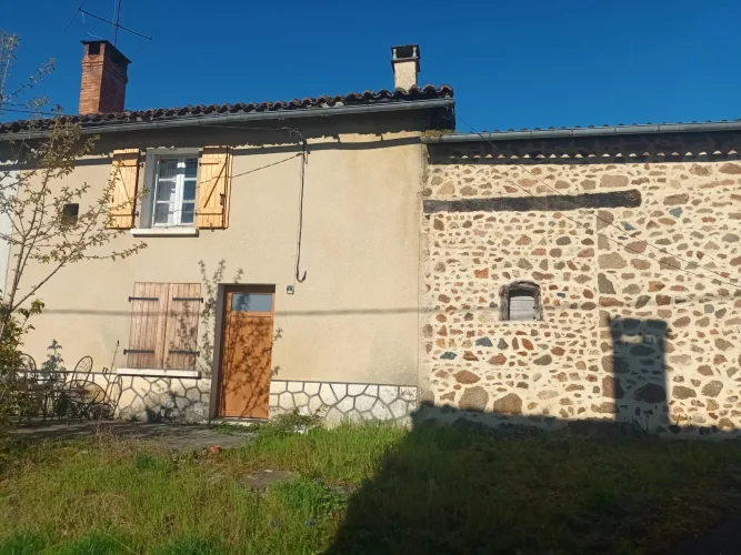 Charming Two-Bedroom House in a Quiet Hamlet photo 2