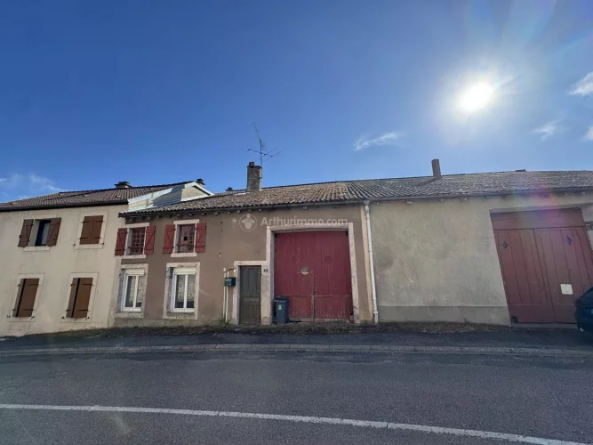 Breuvannes-En-Bassigny – Ensemble of 2 Terraced Houses in Need of Renovation – Heart of Village – High Potential photo 2