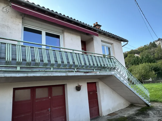 Independant Two Bedroom House photo 2