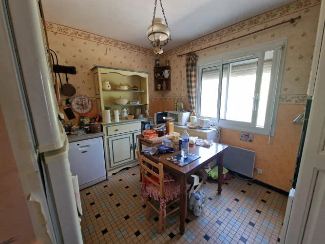 Charming Village Home with Spacious Grounds Near Monflanquin photo 4