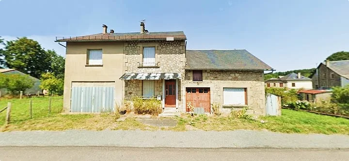 Detached Stone and Slate Former Blacksmiths Property(115 sqm), Situated in a Small Village, in the
