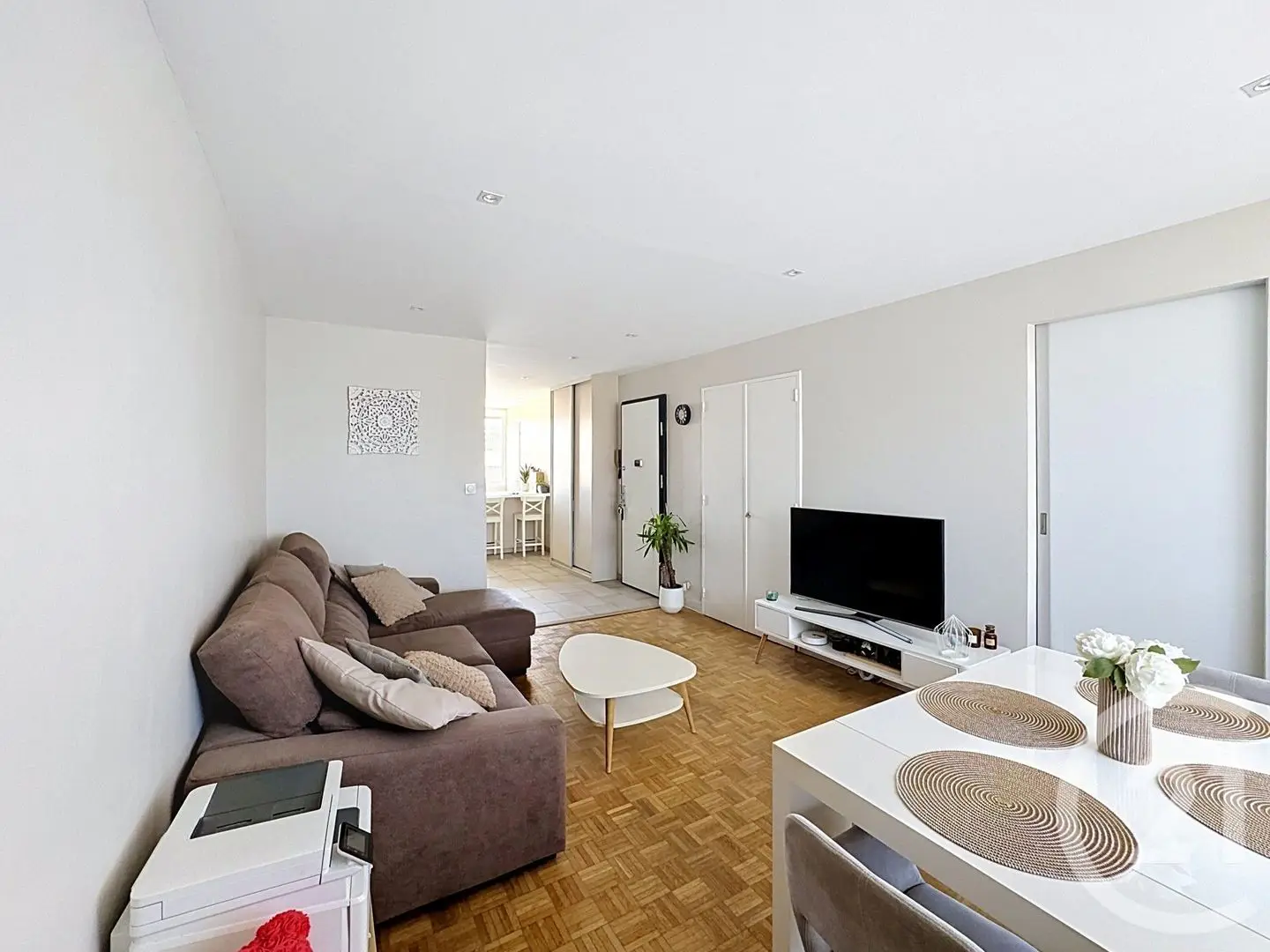 Apartment for sale in Villeurbanne — 3 bedrooms, 74 m² photo 4