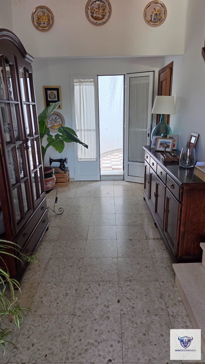 Townhouse for sale in La Palma del Condado, Huelva photo 4